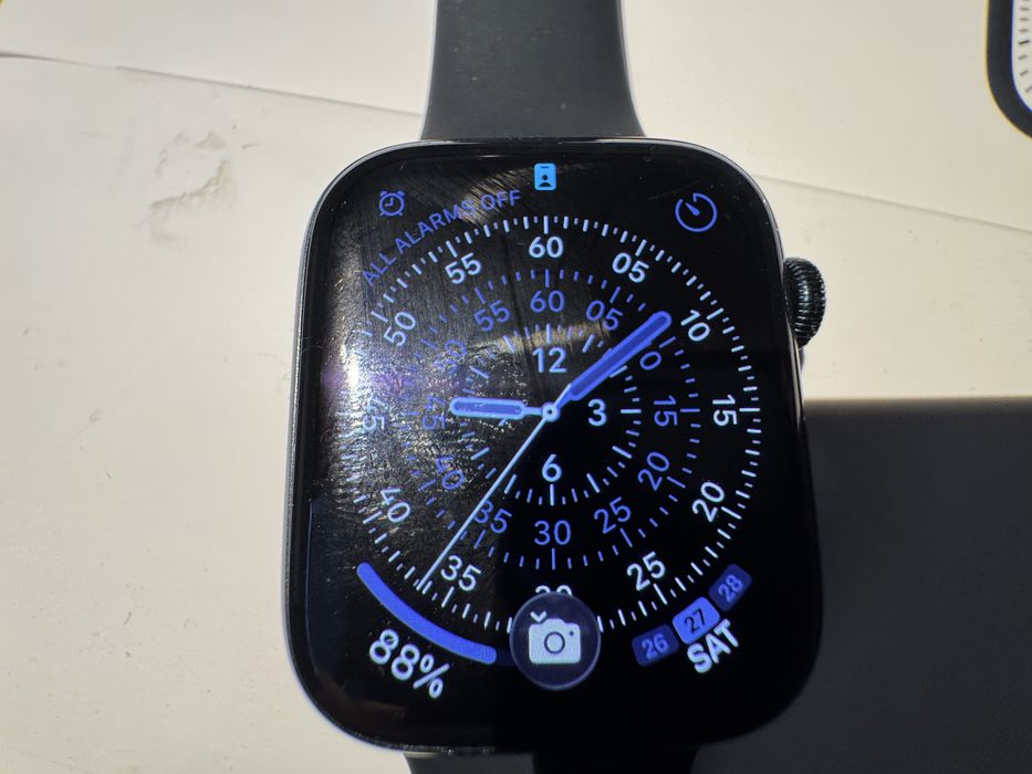 Apple Watch 7 45mm + феноменални каишки