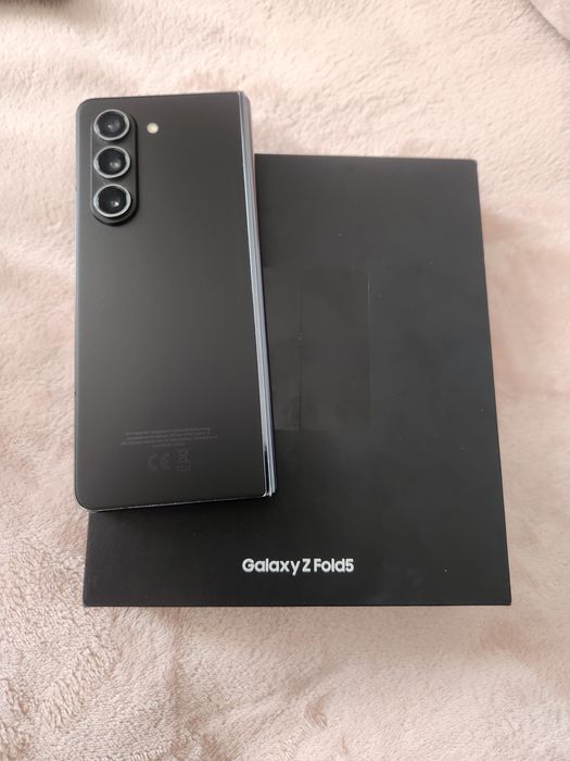 Samsung Galaxy Fold 5 Dual Sim