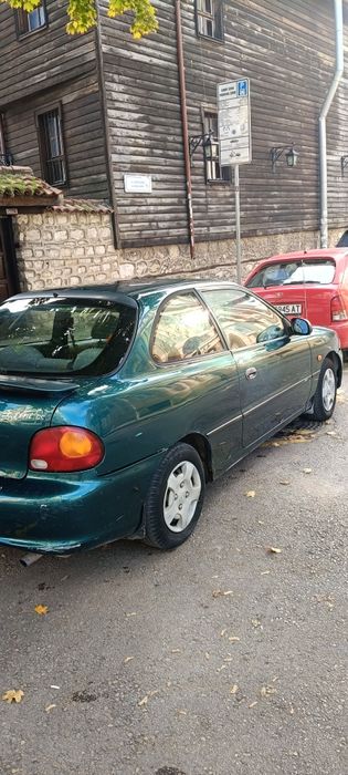 Продавам Хюндай 1;4
