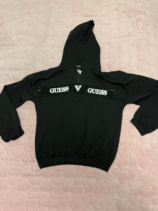 Дамски екип guess нов