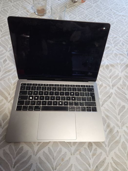 MacBook air 13 /2019/