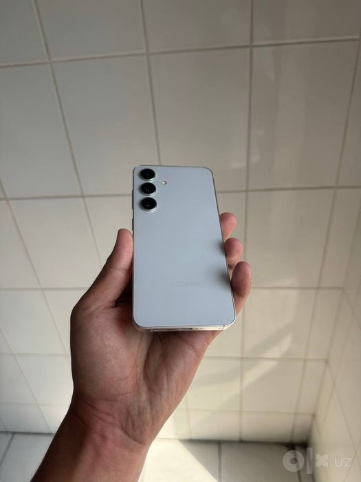 Samsung s 24 256/8