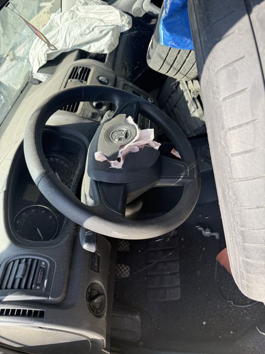 Dezmembrez Skoda Fabia 2017 1.2 benzina