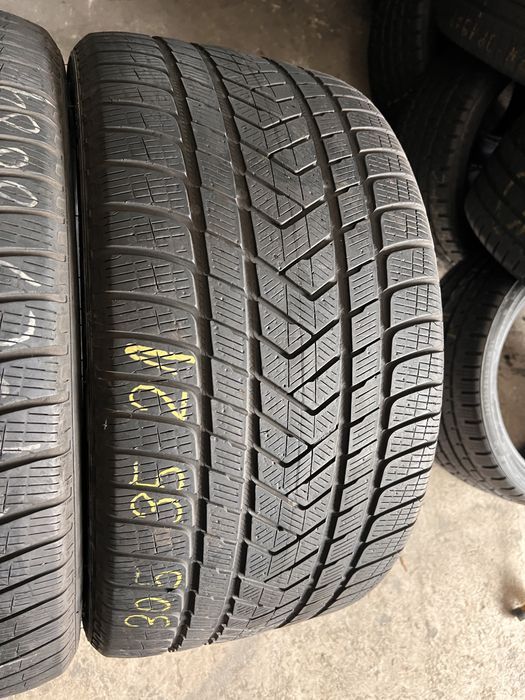 2 anvelope iarna 305/35/21 , pirelli , 5.7 mm