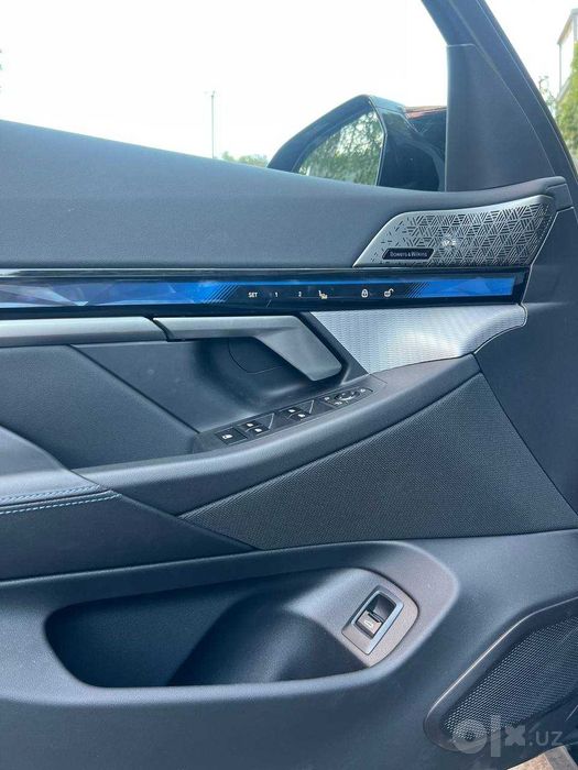 BMW i5 M60 shadow line (night пакет)