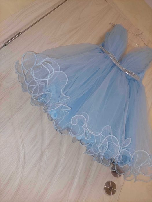 Официална коктейлна рокля небесно синя