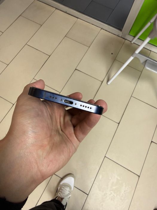 Iphone12 в черном цвете