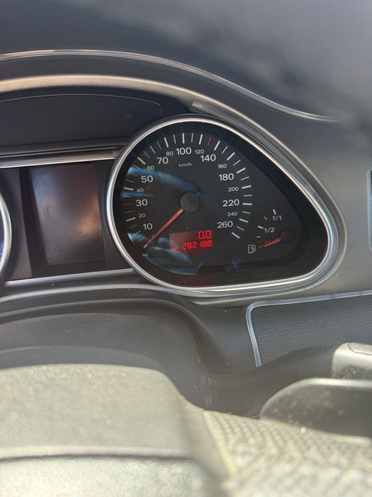 Vand sau schimb audi q7