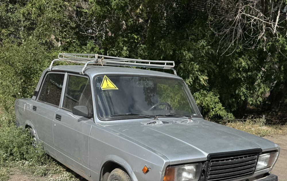 Багажник для ваз 2107 .бу