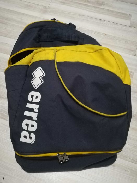 Errea сумка, в хорошом состояние