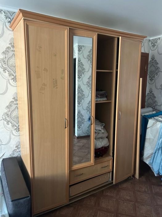 Отдам даром шкаф, самовывоз