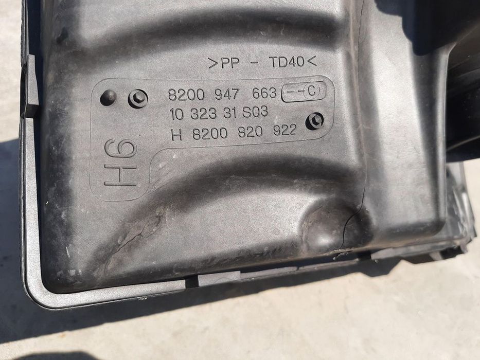 carcasa filtru aer  renault megane 3  1.4 b tce dupa 2008 8200947663