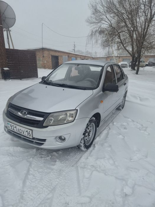 Lada granta 2012 год