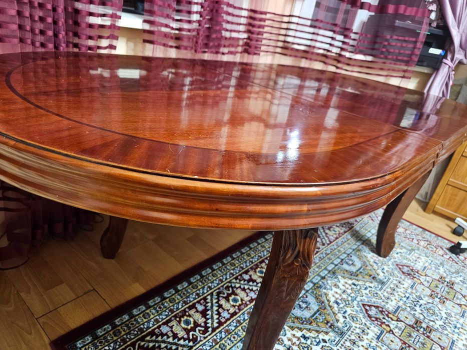 Стол гостинный обеденный