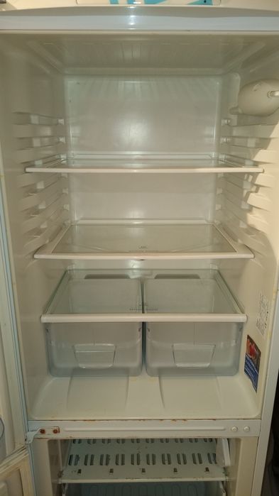 холодильник Indesit