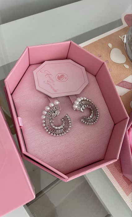 Ariana Grande Swarovski