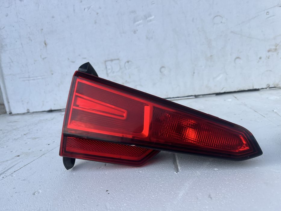 Tripla stop stanga dreapta haion Audi A4 B9 8W5945076A 2015-2020