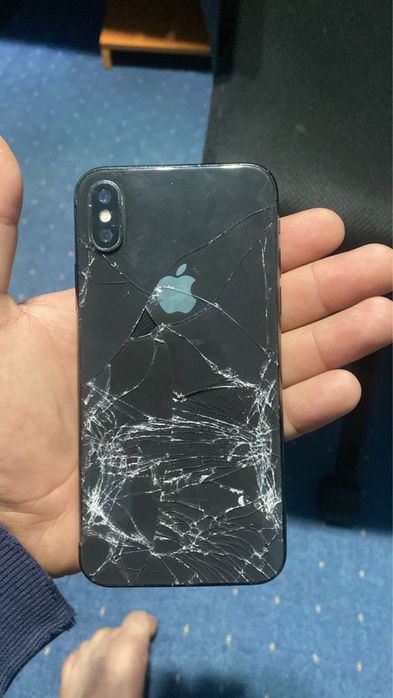 Продам айфон х.