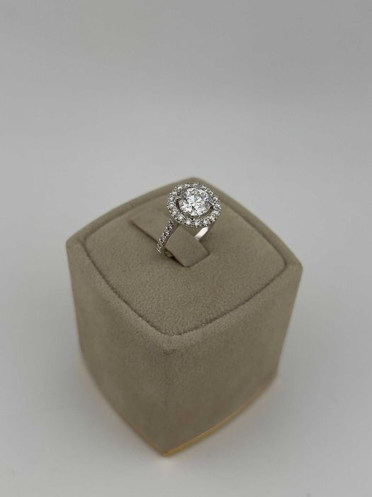 Кольцо с бриллиантом 1,29 ct