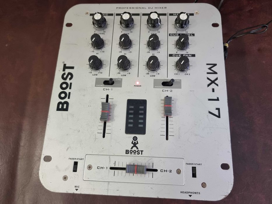 Професионален DJ миксер Boost, MX-17.