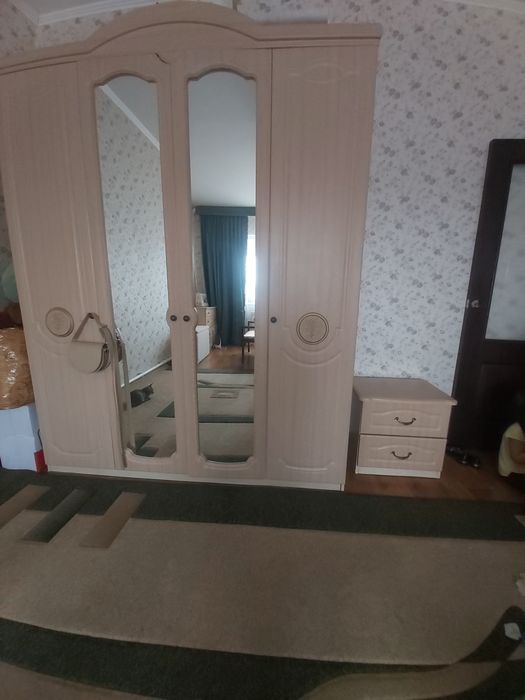 Спальный гарнитур