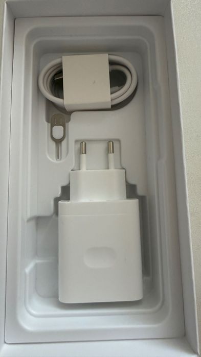 Продам абсолютно новый OPPO RENO 13F