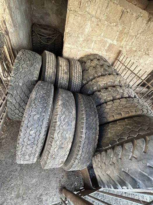 Vand Cauciucuri 8,25---1.200/R20