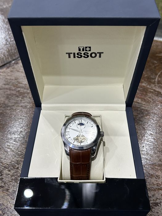 Часы TISSOT, механические