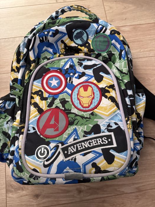 Ученическа анатомична раница Avangers