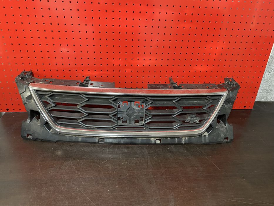 Grila radiator Seat Leon FR 5F an 2013-2020