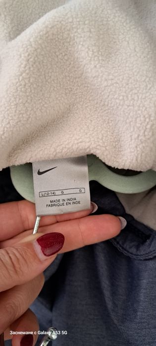 Ново оригинално яке Nike размер Л