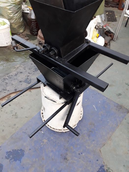 Scule fierar,boiler inox,butelie gaz,ghilotina,scripete,zdrobitor