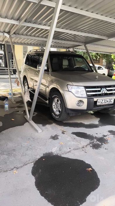 Автомобиль Mitsubishi Pajero