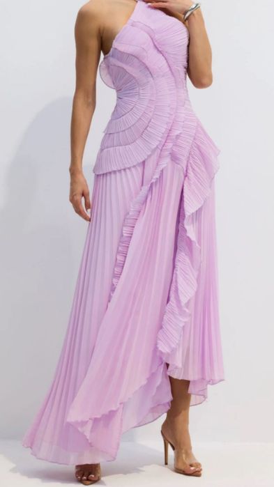 Нежна ,стилна рокля