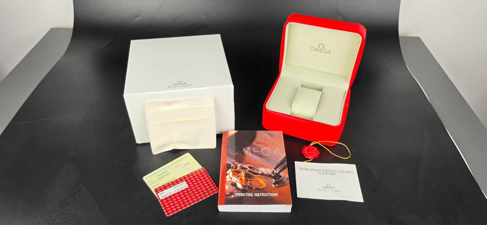 Omega кутия за часовник