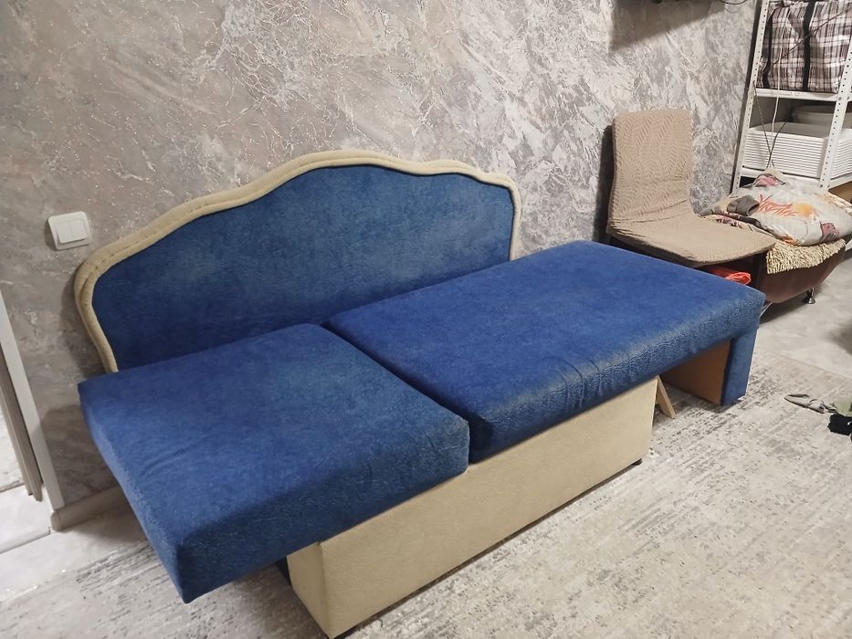 Продам подростковый диван б/у 18000