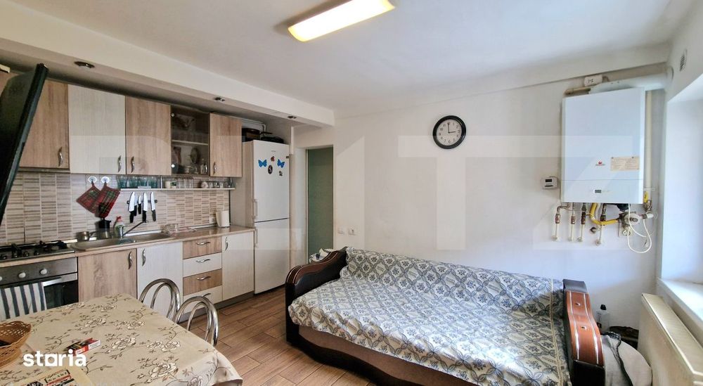 Apartament 2 camere, 38 mp, curte de 30 mp, parcare, zona Marasti