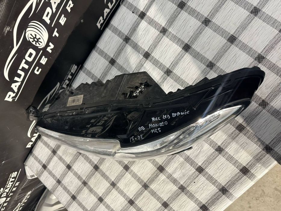 Far stanga complet Ford Mondeo Mk5 FULL LED DYNAMIC