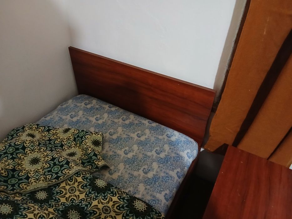 Две еднакви легла с матраци