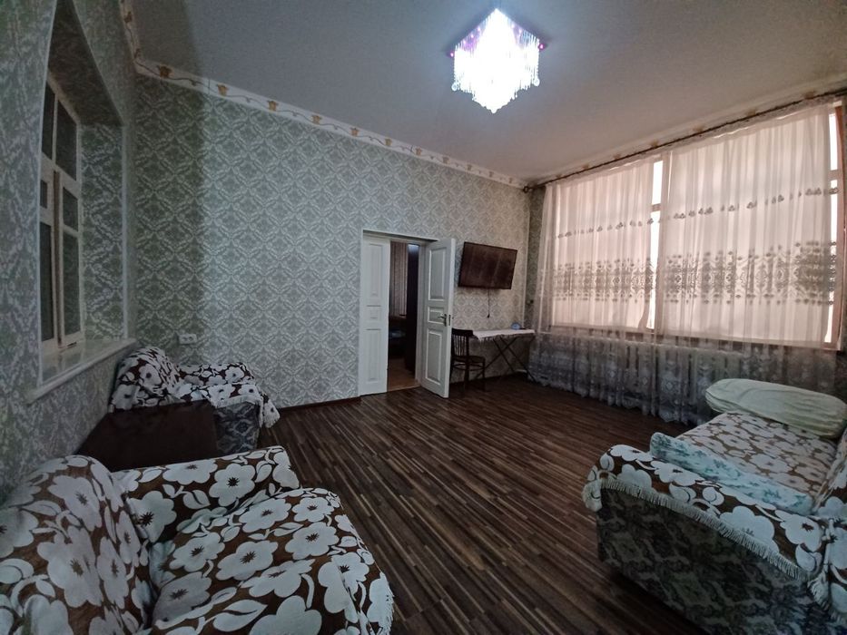 Продаётся дом  . В городе.