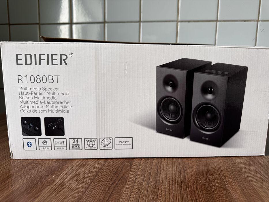 Музыкальные колонки EDIFIER R1080BT