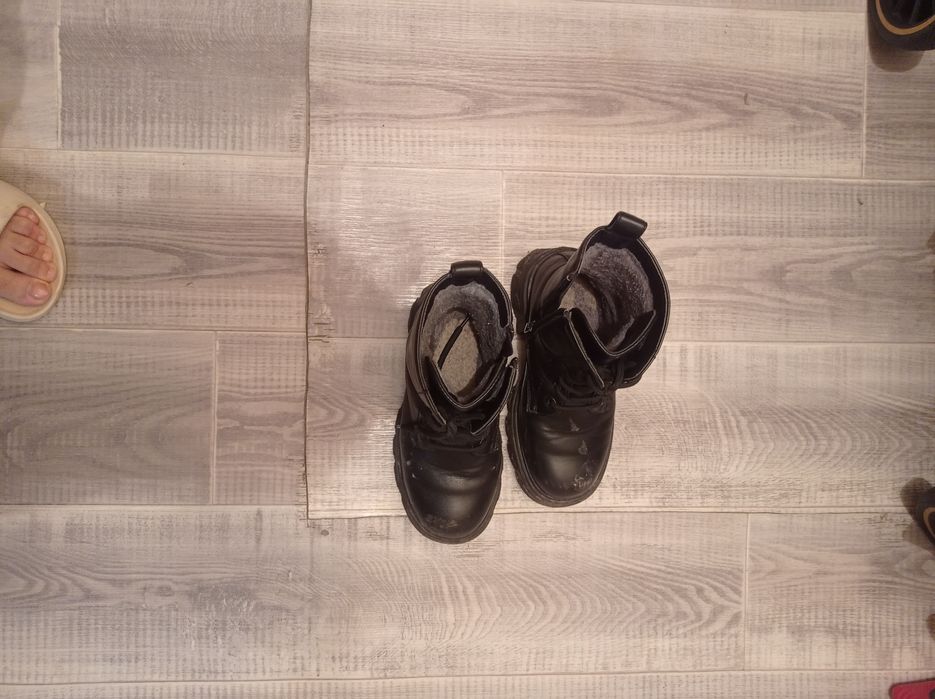 Ботинки мальчик и девочка