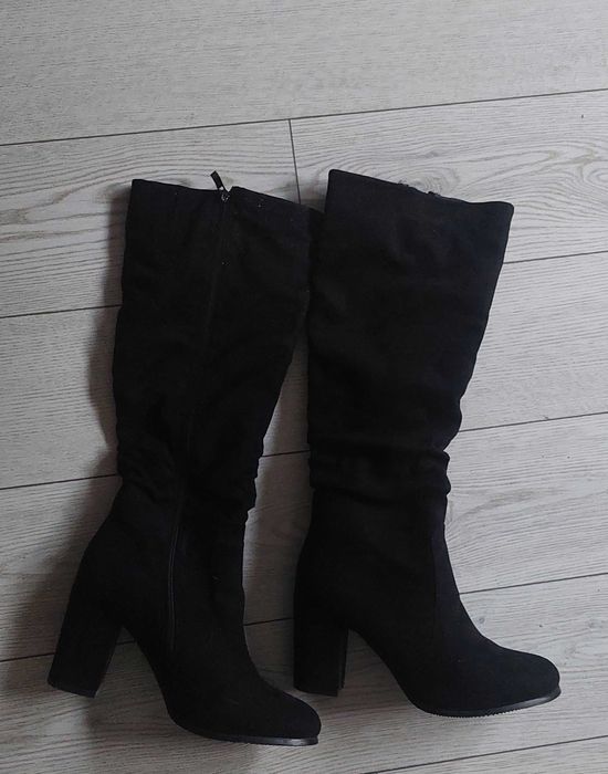 Cizme lungi piele intoarsa/ catifea marimea 38
