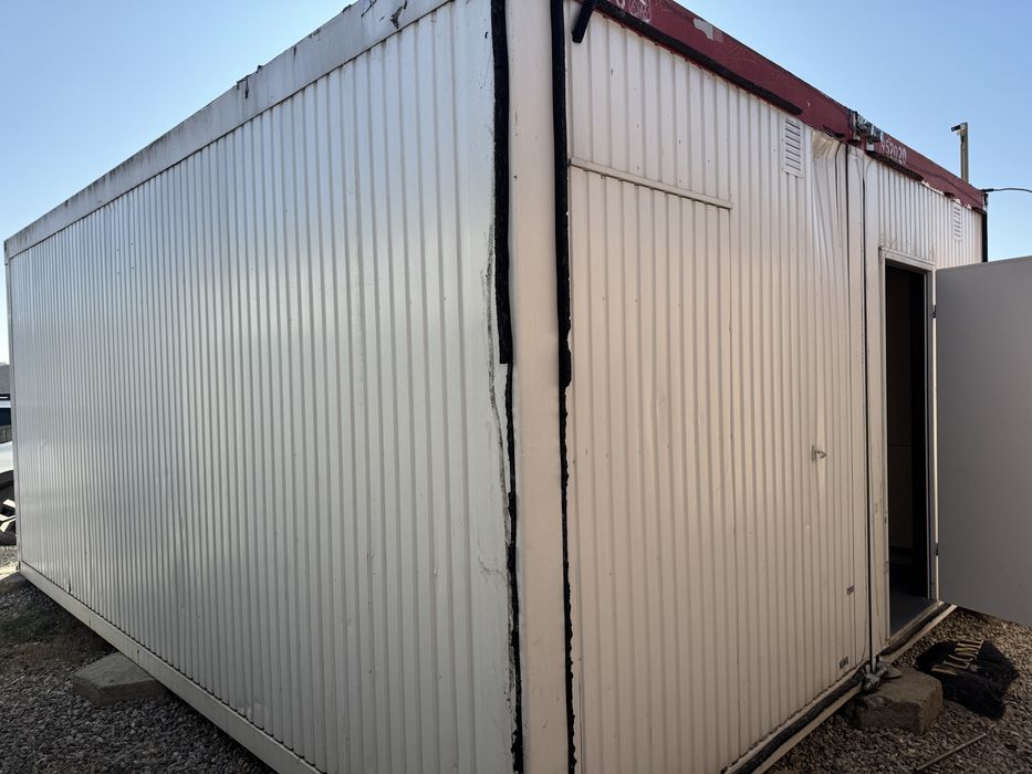 Vand/inchiriez container dublu 6/4,8 metri