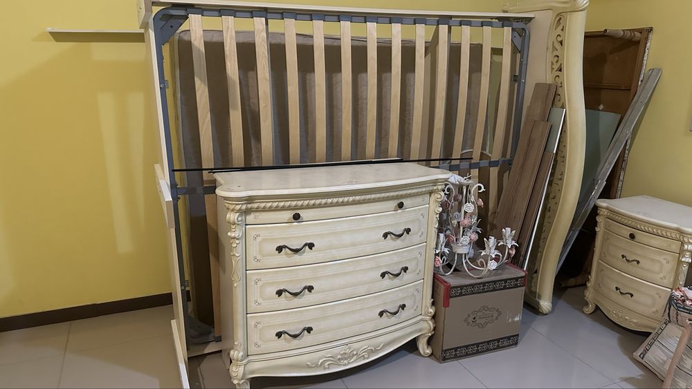 Стол стульясымен гарнитур сатылады