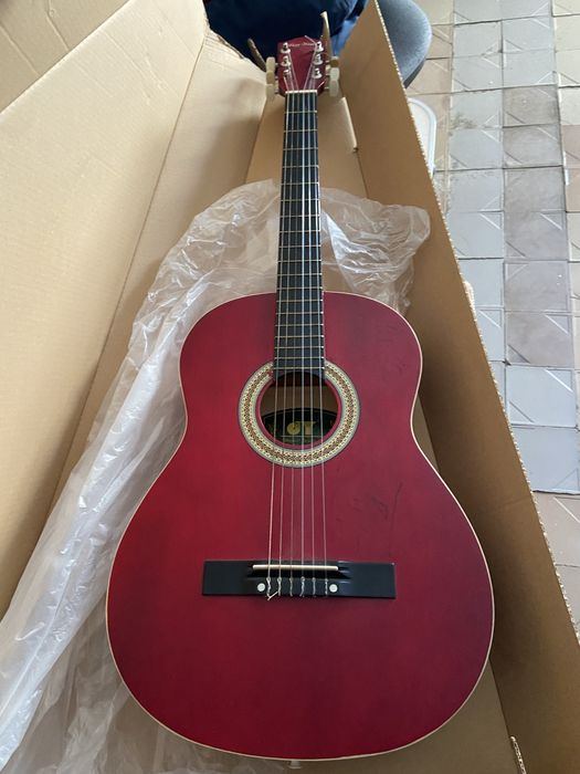 Гитара акустическия