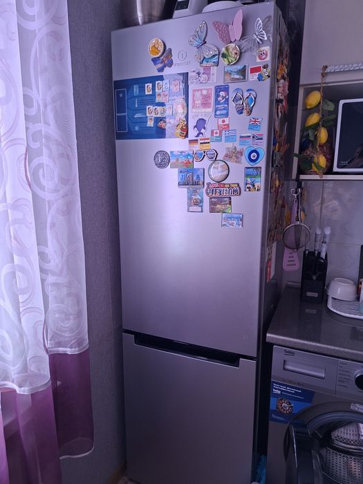 Продам холодильник, индезит