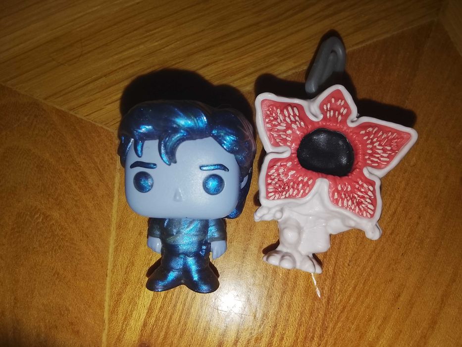 фигурки очень странные дела