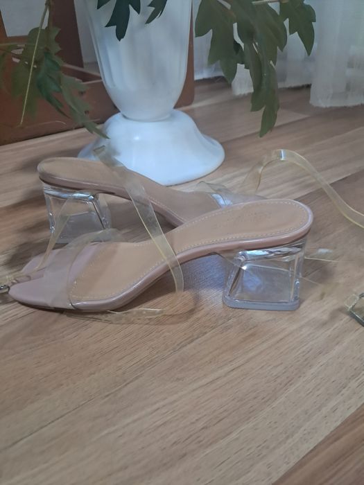 Женская весенняя обувь