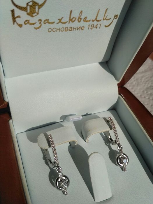 Эксклюзивные Серьги с бриллиантами